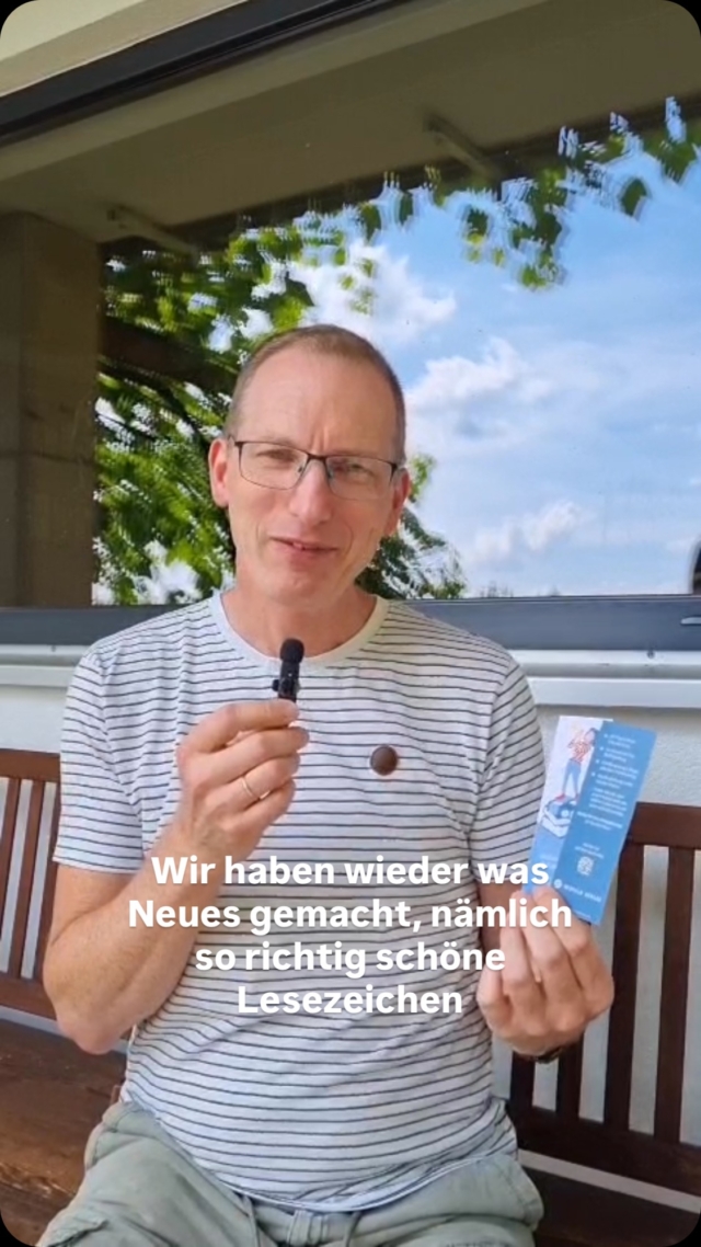 Unser Lesezeichen illustriert von Volker Konrad - mit Euerer Empfehlung helft Ihr uns dabei, dass unsere Bücher neue Leserinnen und Leser finden. 

Deshalb liegt unseren Büchern ab sofort dieses Lesezeichen bei. 

Habt ihr schon mal ein Buch aus dem Neufeld-Verlag weiterempfohlen? 
Welches Buch war es?

#bücherliebe #Bücher #Lesen #Rezension #neufeldverlag