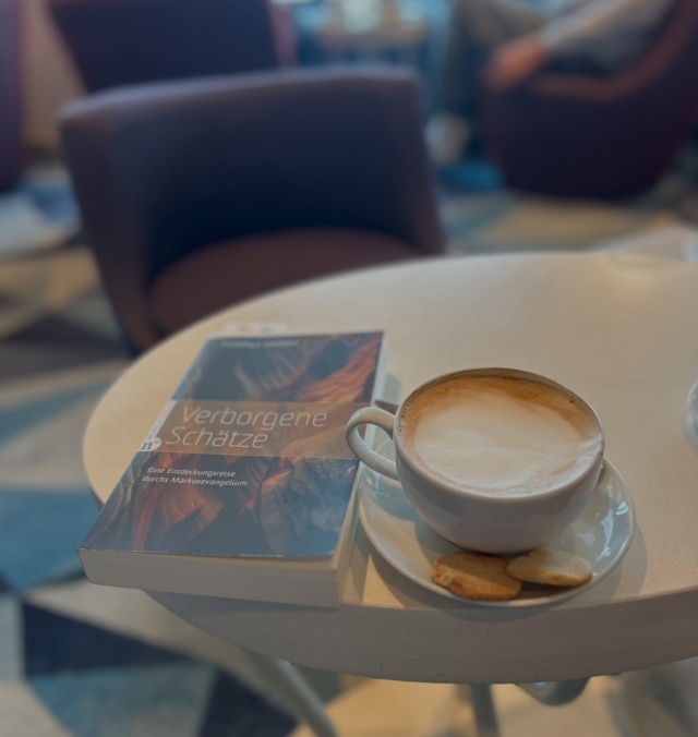 Mit einem gutem Buch ist der Urlaub noch schöner ….. ⛴️☀️
Danke AD für die tolle Rezension.
#buchliebe #neufeldverlag