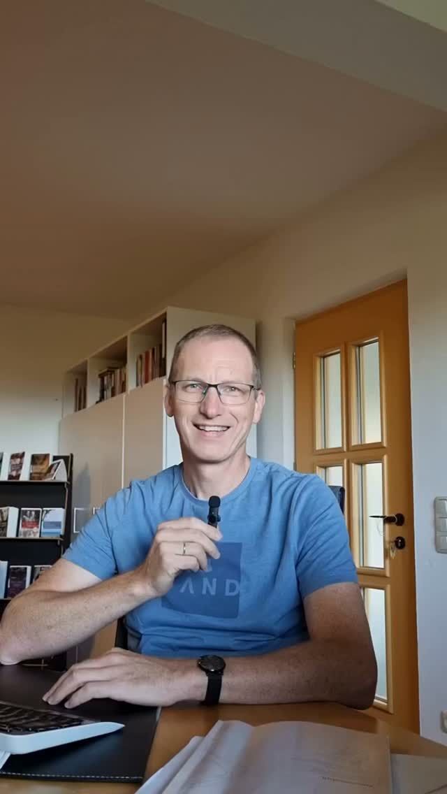 Danke David @neufeldverlag für das tolle Kurzinterview, incl. Outtakes 😀

#interviews #bücherliebe #neufeldverlag